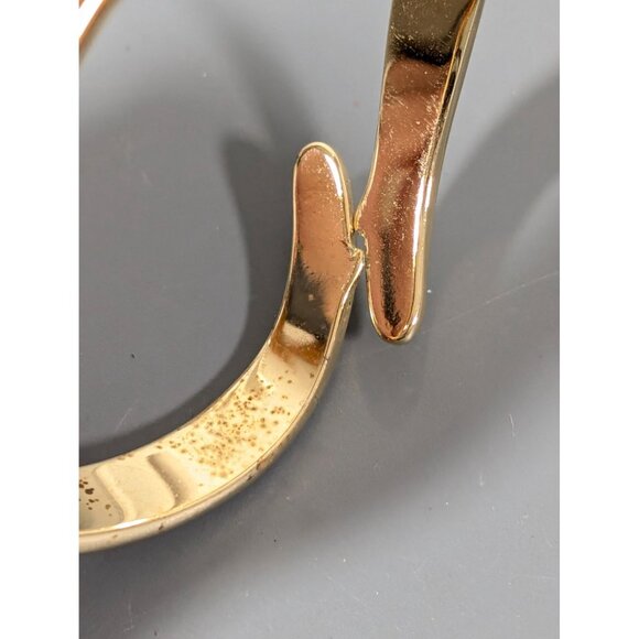 Vintage Monet Gold Tone Asymmetric Bypass Hinge Bangle Bracelet 6" - Picture 8 of 9